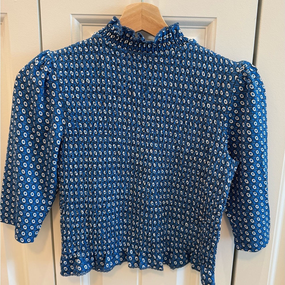 Sandro Paris Blue Smocked Top – Mint Condition, Flattering Fitted Silhouette